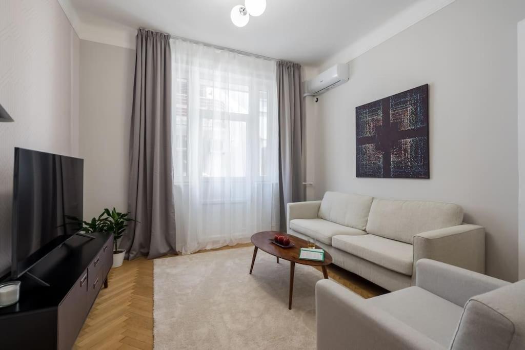 Exquisite Art Deco 2Br Apartment Prime Location Bükreş Dış mekan fotoğraf