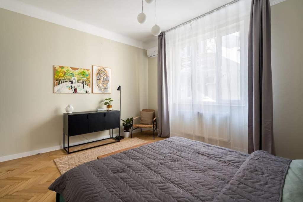 Exquisite Art Deco 2Br Apartment Prime Location Bükreş Dış mekan fotoğraf